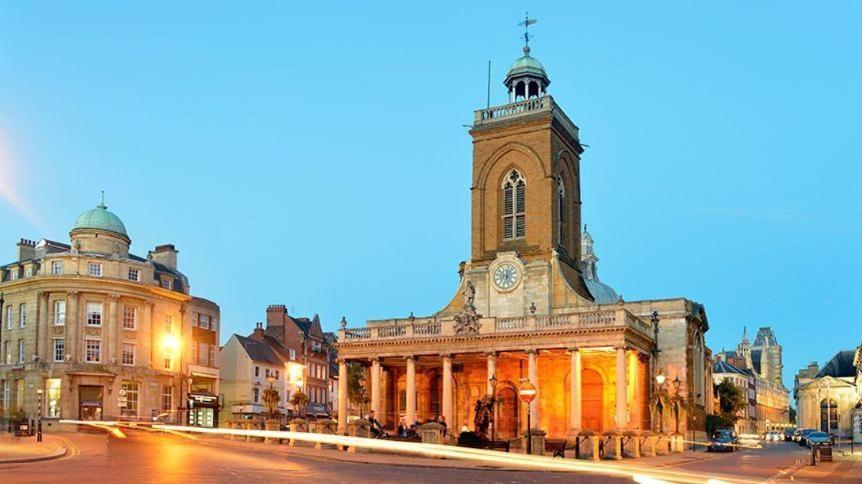 Northampton Central Oasis Eksteriør billede